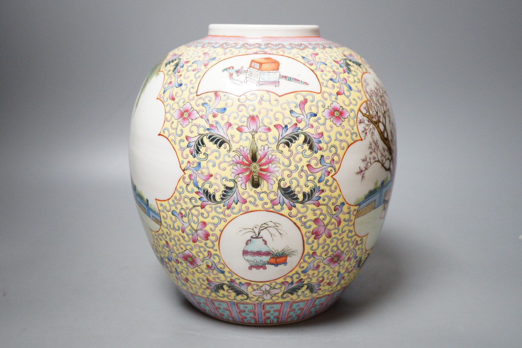 A Chinese yellow ground famille rose jar, Republic Period, 22cm